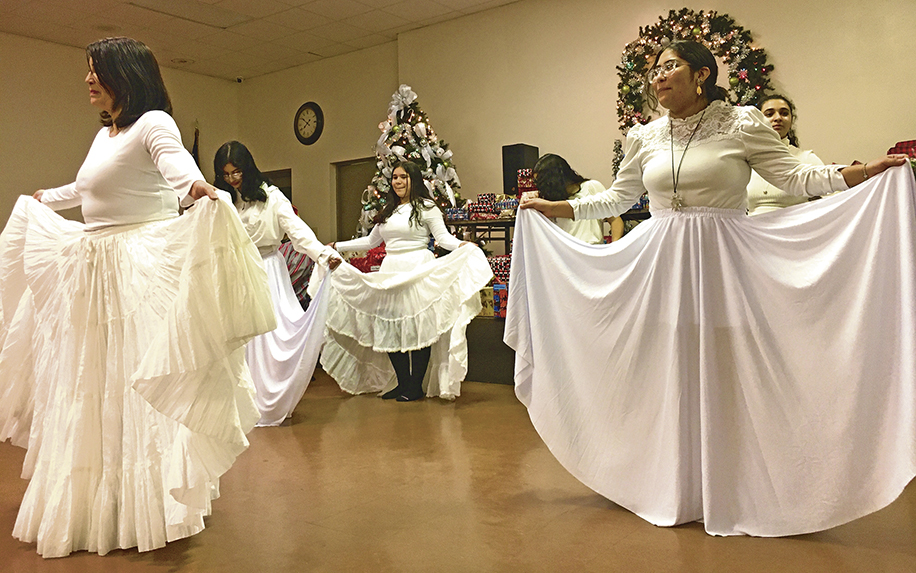 Wise men, dancers celebrate Epiphany | News, Sports, Jobs - Vimarsana News